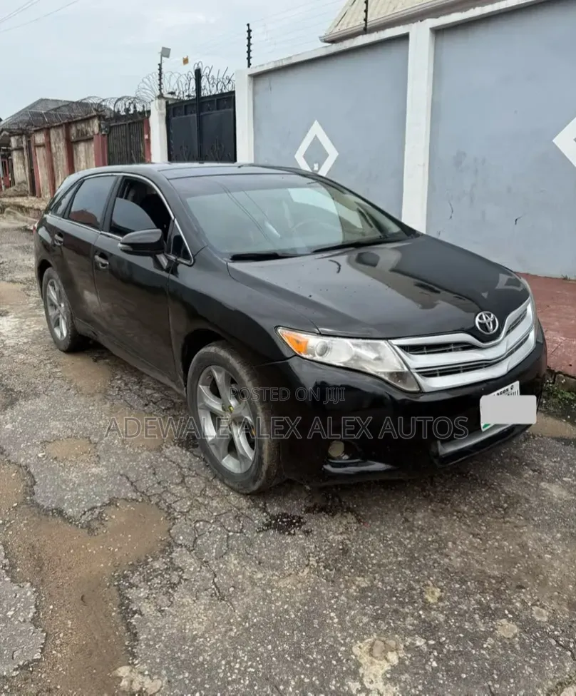 Toyota Venza 2011 Black