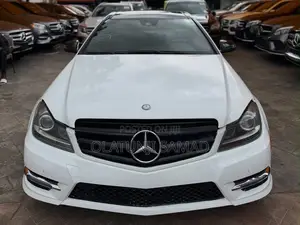 Mercedes-Benz C300 2013 Black