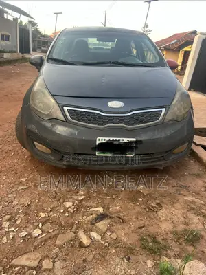 Kia Rio LX 4dr Sedan (1.6L 4cyl 6M) 2013 Matt Black