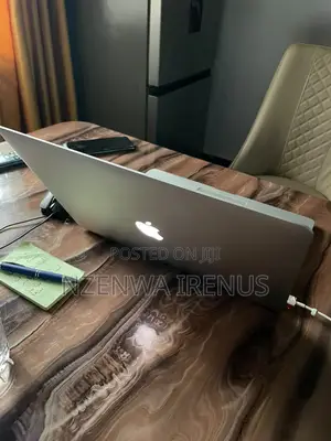 Laptop Apple MacBook Pro 2015 16GB Intel Core i7 SSD 512GB