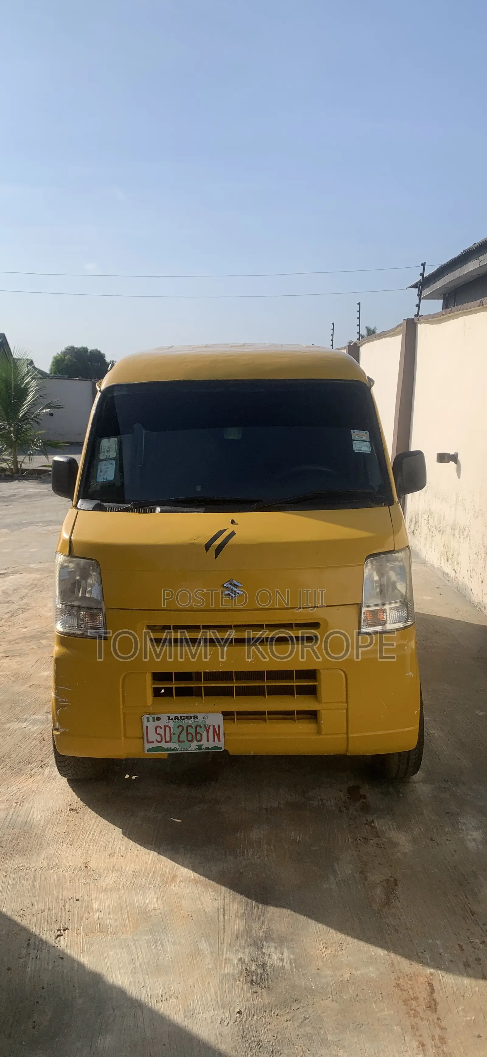 Suzuki Every 2010 Yellow