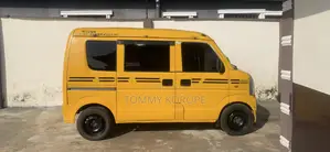 Suzuki Every 2010 Yellow