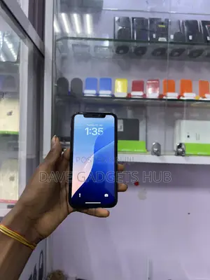 Apple iPhone XR 64 GB Black