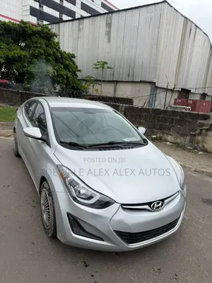 Hyundai Elantra 2015 Silver