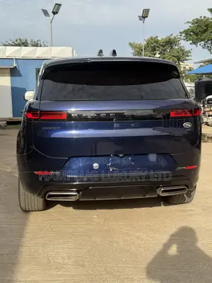 Land Rover Range Rover 2025 Blue