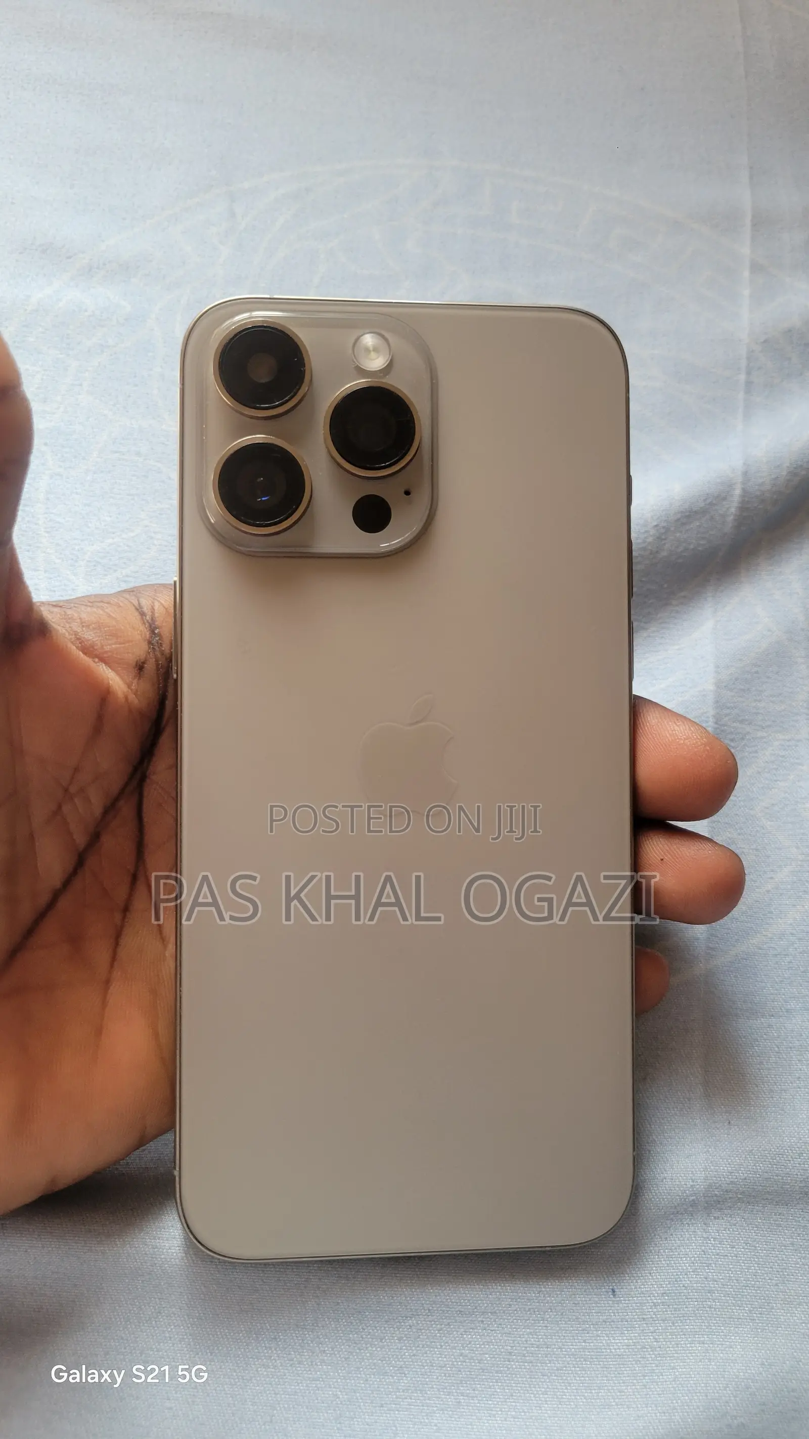 Apple iPhone 15 Pro Max 1 TB Graphite