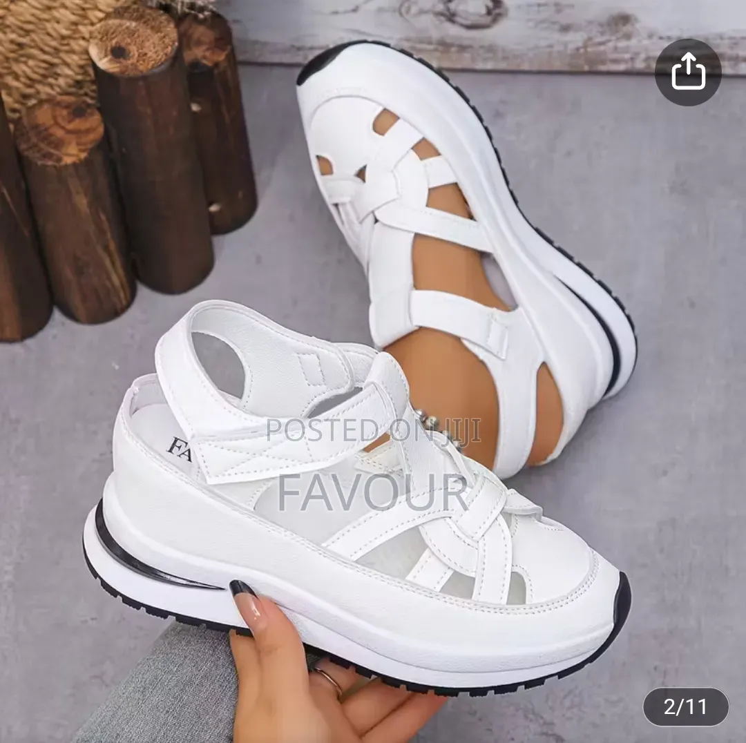Pearls Sneakers