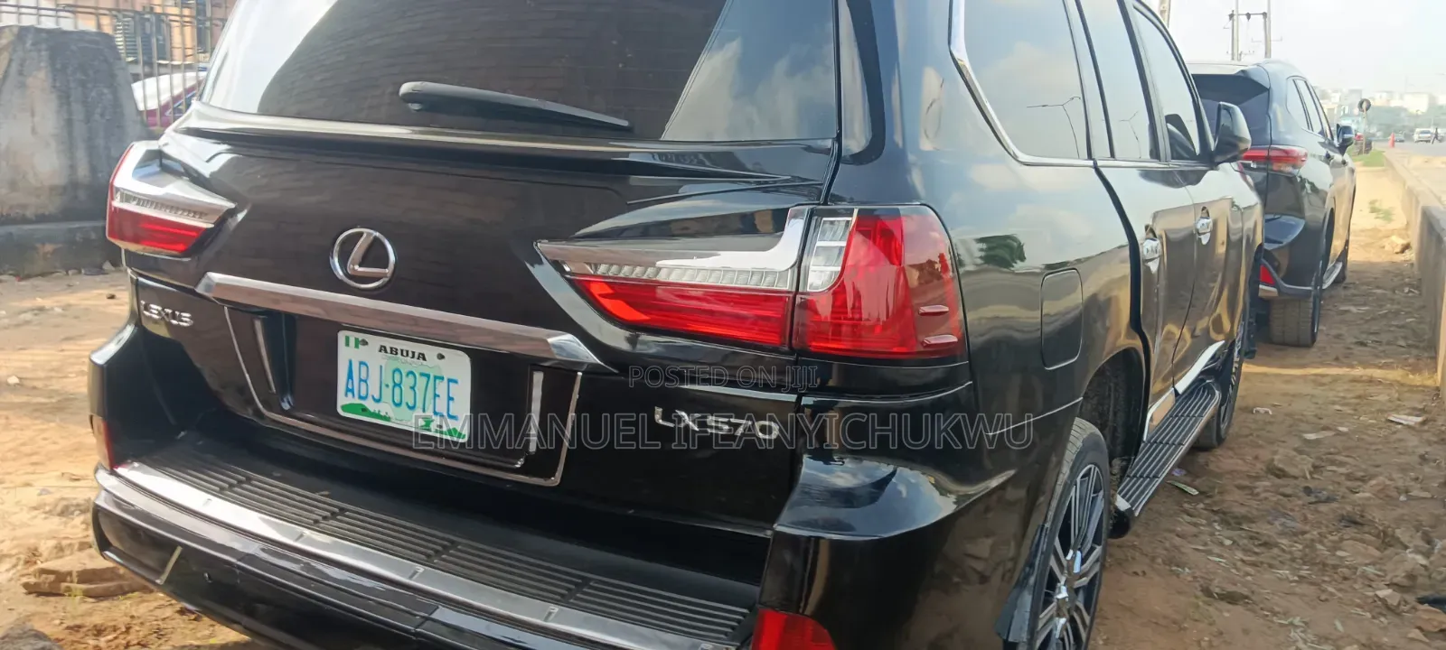 Lexus LX 570 2012 Black