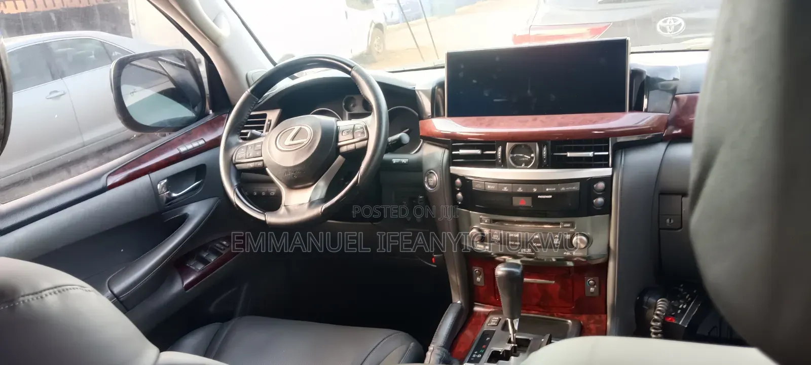 Lexus LX 570 2012 Black