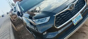 Toyota Highlander XLE AWD 2020 Black