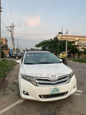 Toyota Venza 2012 White