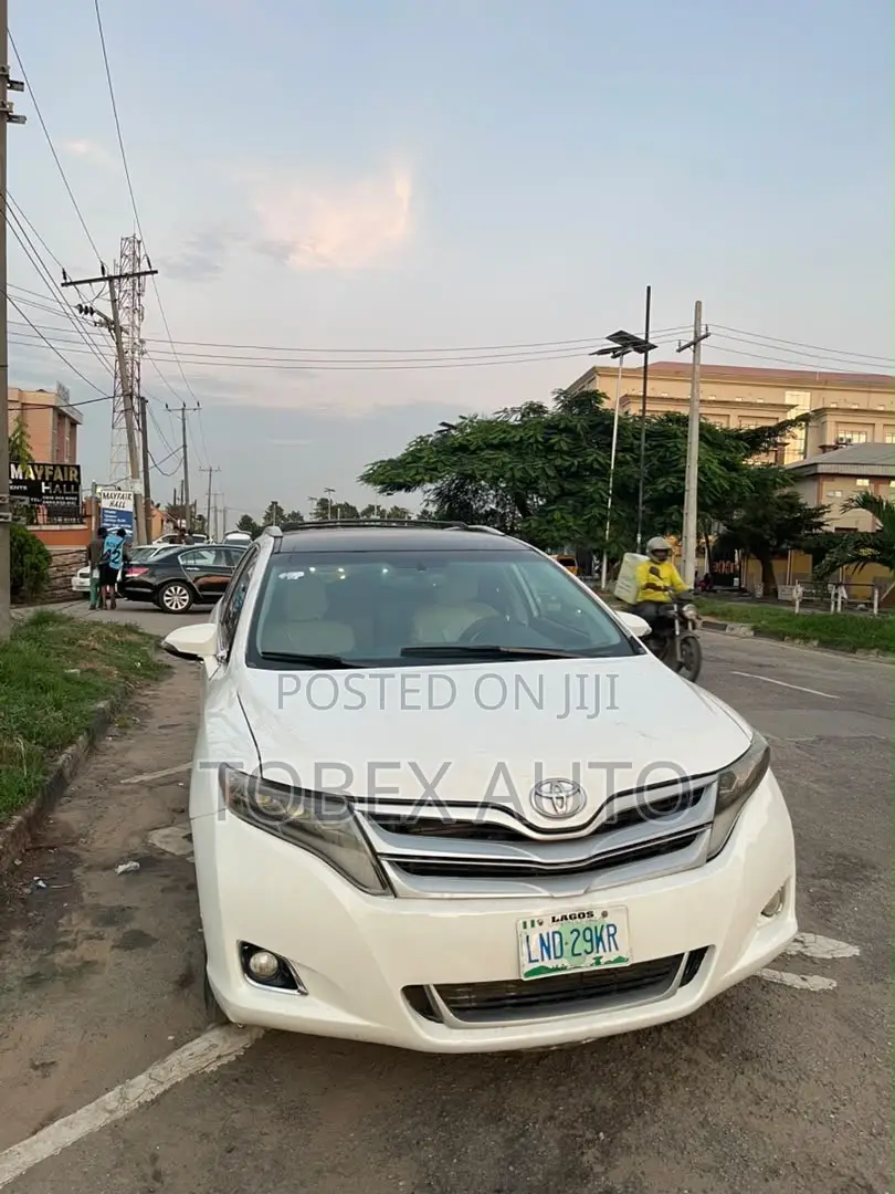 Toyota Venza 2012 White