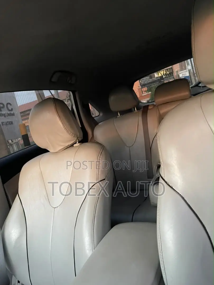 Toyota Venza 2012 White