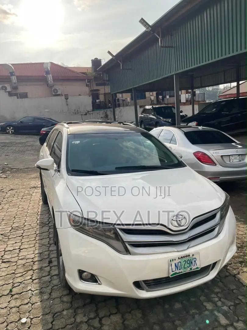 Toyota Venza 2012 White
