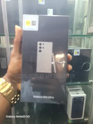 New Samsung Galaxy S24 Ultra 512 GB Yellow