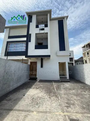 3bdrm Duplex in Lekki Phase 1 for sale
