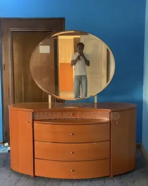 Big Italian Made Mirror Station