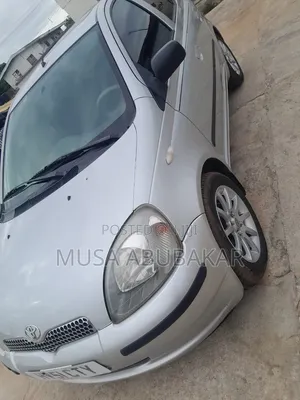 Toyota Yaris 2004 Silver