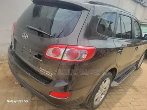 Hyundai Santa Fe 2011 Gray