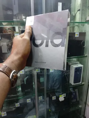 New Samsung Galaxy Z Fold4 256 GB Black