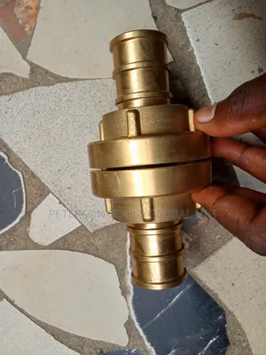 1 1/2" Brass Coupling