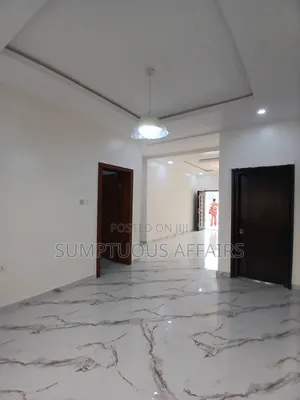 3bdrm Townhouse / Terrace in Lekki Scheme 2, Abraham Adesanya Estate