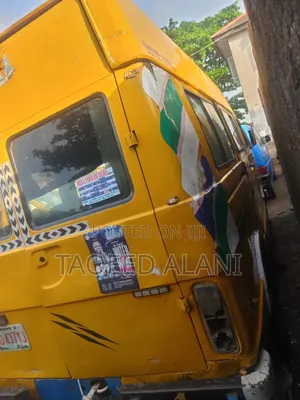 Volkswagen LT 1999 Yellow