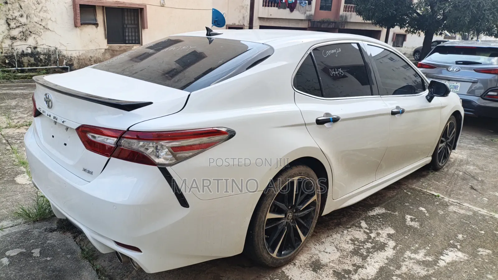Toyota Camry 2018 White