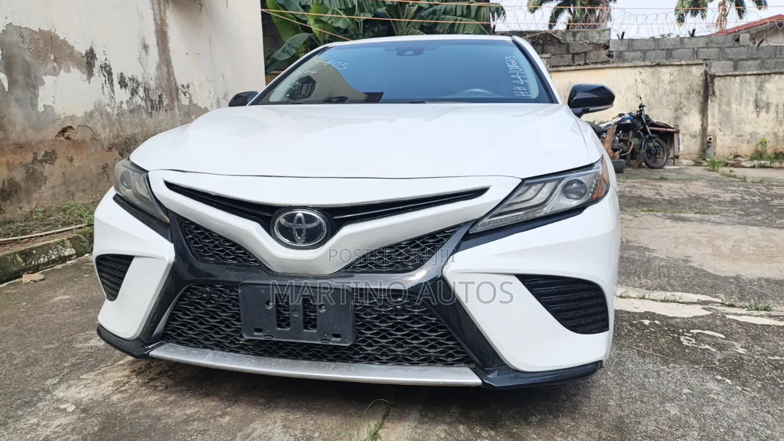 Toyota Camry 2018 White