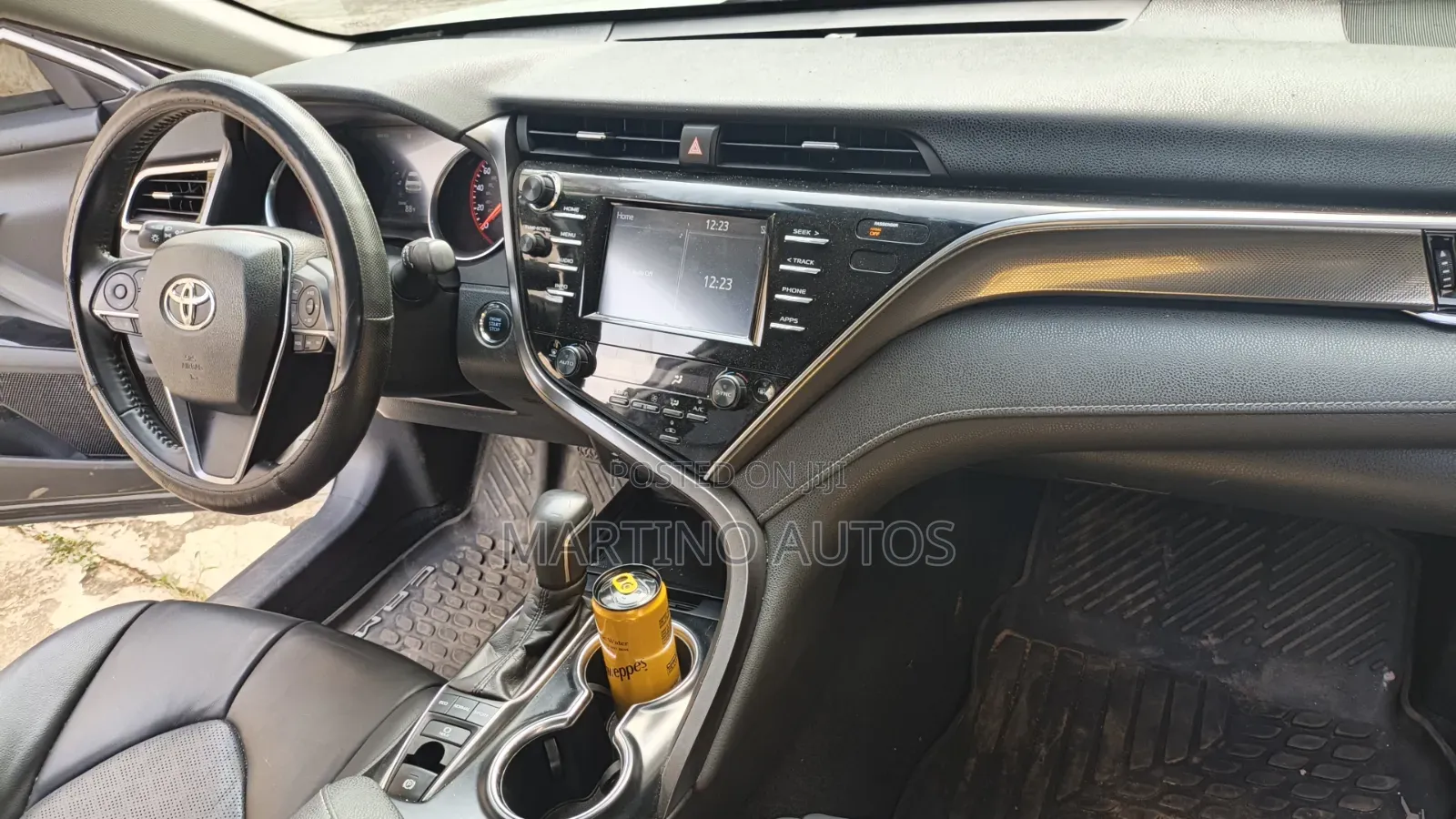 Toyota Camry 2018 White