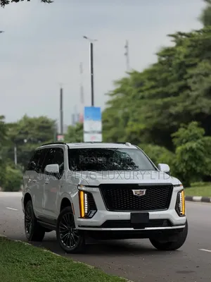 Cadillac Escalade 2026 White