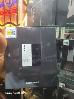 New Samsung Galaxy Z Fold 5 256 GB White