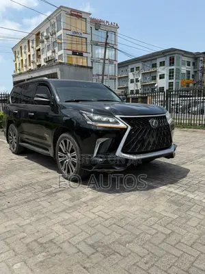 Lexus LX 570 AWD 2017 Black