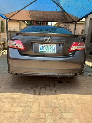 Toyota Camry 2011 Gray