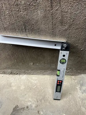 Digital Laser Plumb