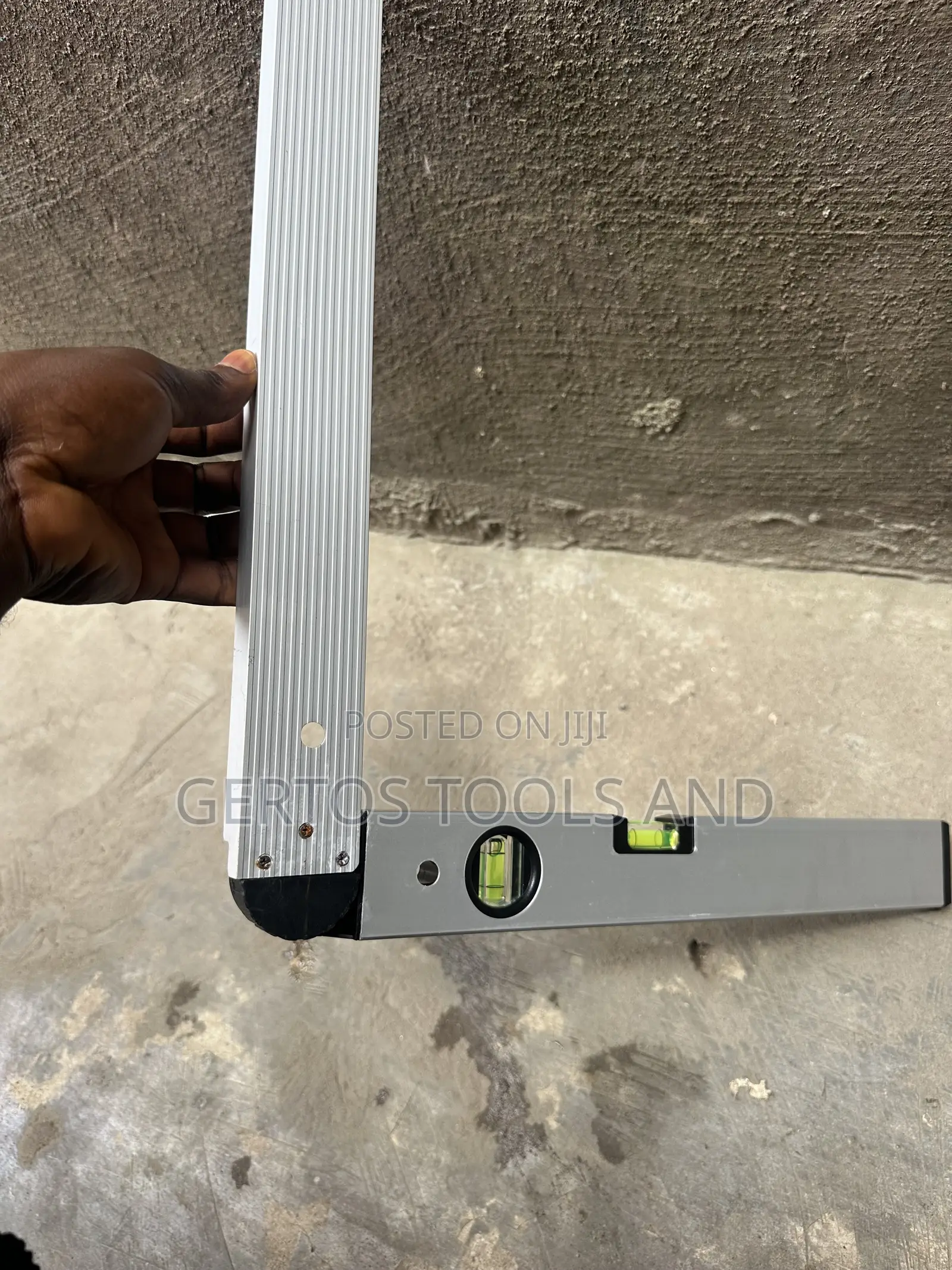 Digital Laser Plumb