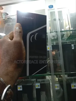 New Samsung Galaxy Z Flip7 512 GB Black