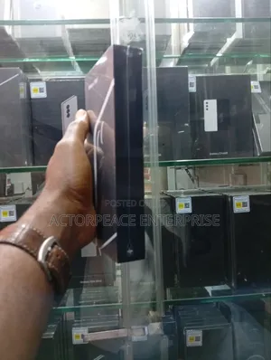New Samsung Galaxy Z Flip7 512 GB Black
