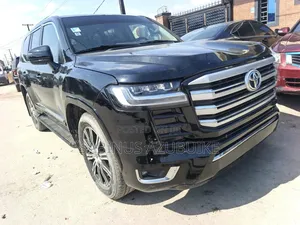Toyota Land Cruiser 2012 Black