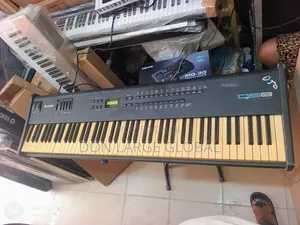 Alesis Qs8 Digital Synthesizer