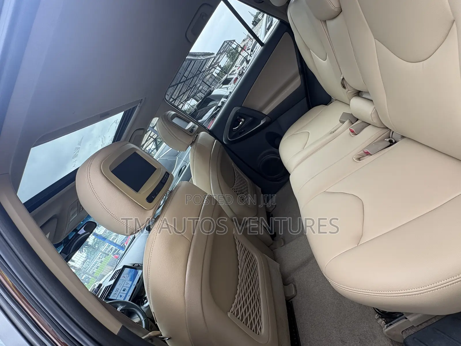 Toyota RAV4 2012 Brown