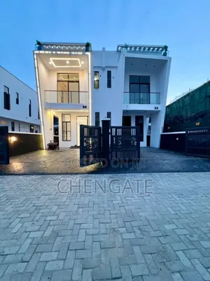 4bdrm Duplex in Ikota for sale