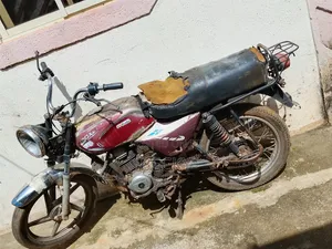 Bajaj Boxer 100 2012 Red