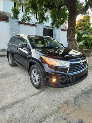 Toyota Highlander XLE 4dr SUV AWD (3.5L 6cyl 6A) 2014 Black