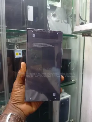 New Samsung Galaxy Z Flip7 256 GB Gray