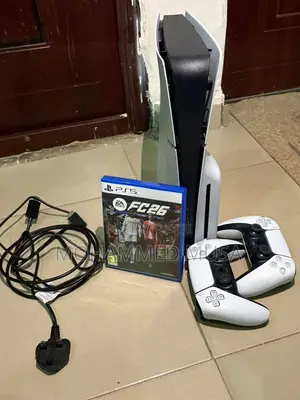 Play Station 5 Slim