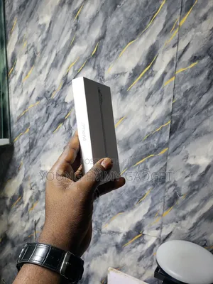 New Apple iPhone Air 256 GB Silver