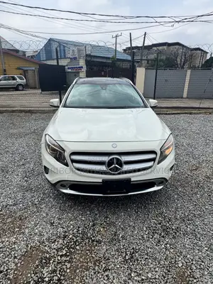 Mercedes-Benz GLA 250 2017 White