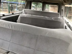 Ford E-350 2007 Burgundy