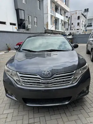 Toyota Venza V6 AWD 2010 Gray